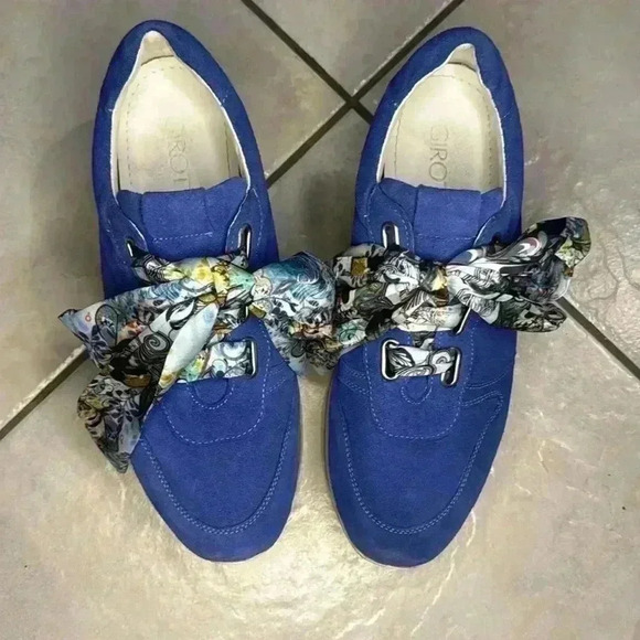 Girotti women’s sneaker blue EU 39/ US 8.5 - Picture 1 of 8
